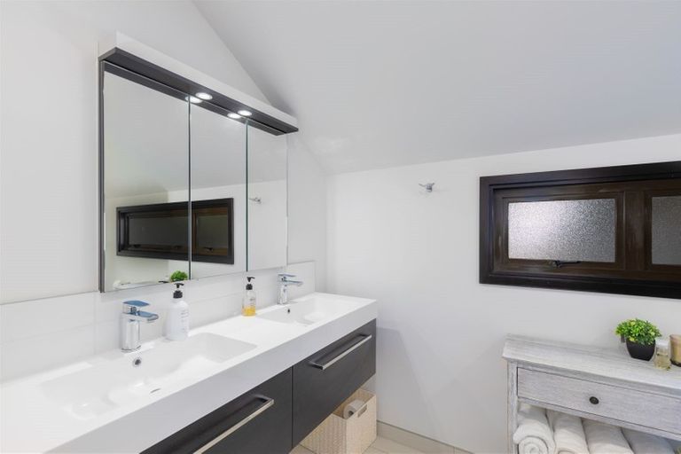 Photo of property in 106 Mccormacks Bay Road, Mount Pleasant, Christchurch, 8081