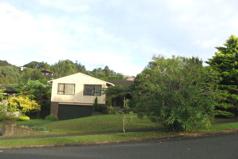 Photo of property in 102 Porritt Avenue, Chatswood, Auckland, 0626