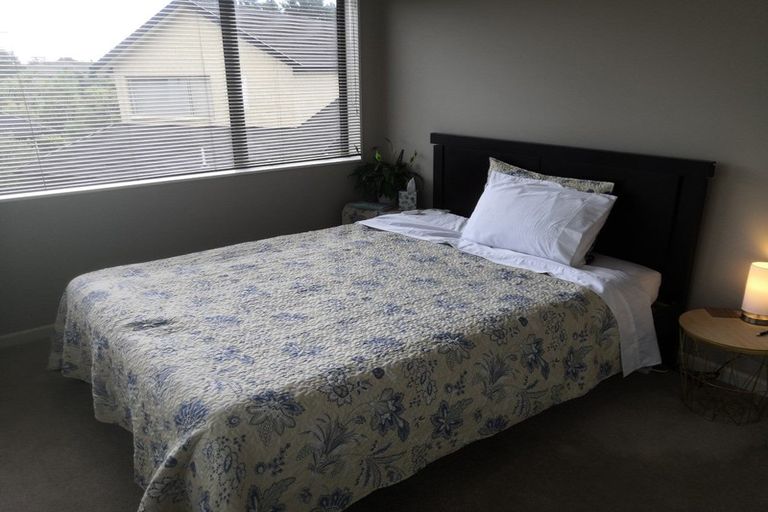 Photo of property in 19 Bluewater Place, Paraparaumu, 5032