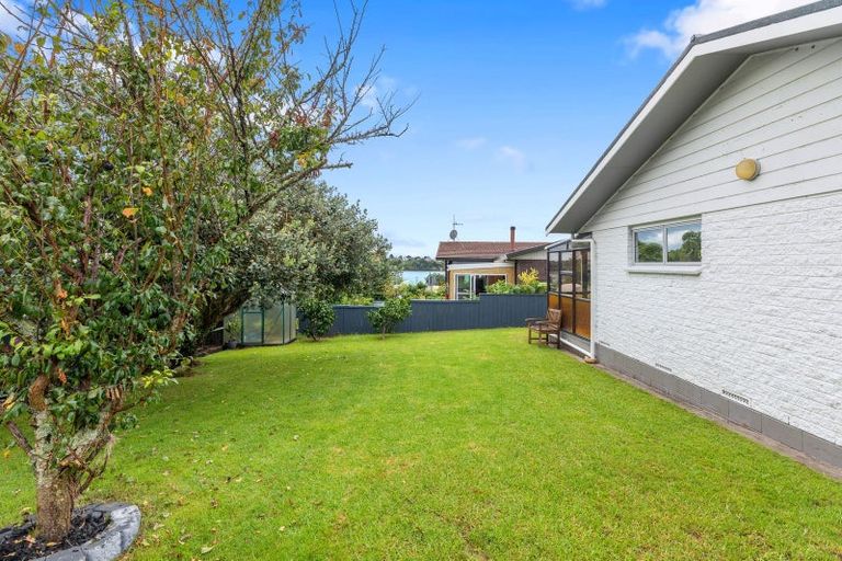 Photo of property in 19 Endeavour Avenue, Welcome Bay, Tauranga, 3112