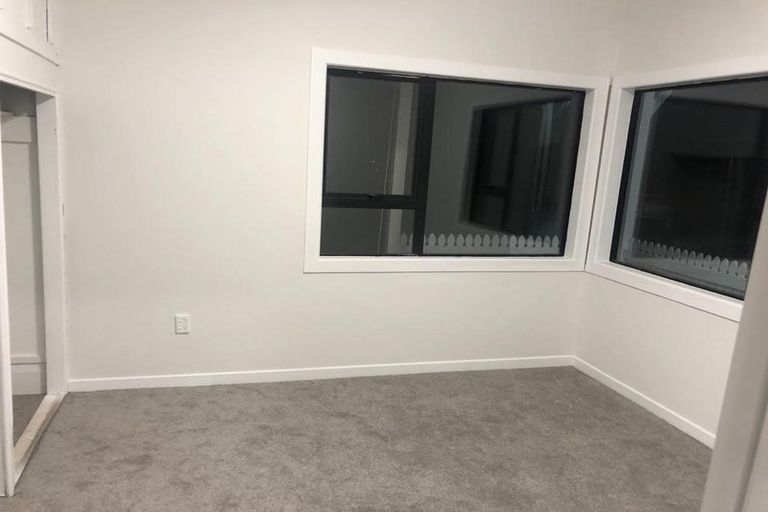 Photo of property in 39b Sunhill Road, Sunnyvale, Auckland, 0612