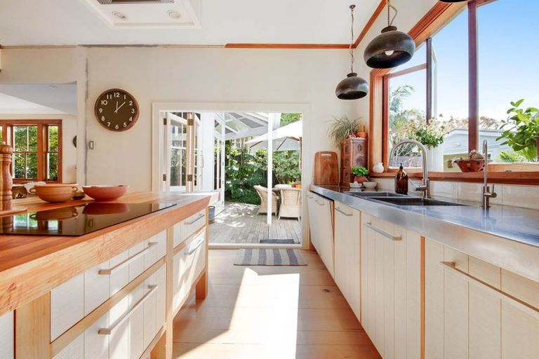 Photo of property in 4 Mays Street, Devonport, Auckland, 0624