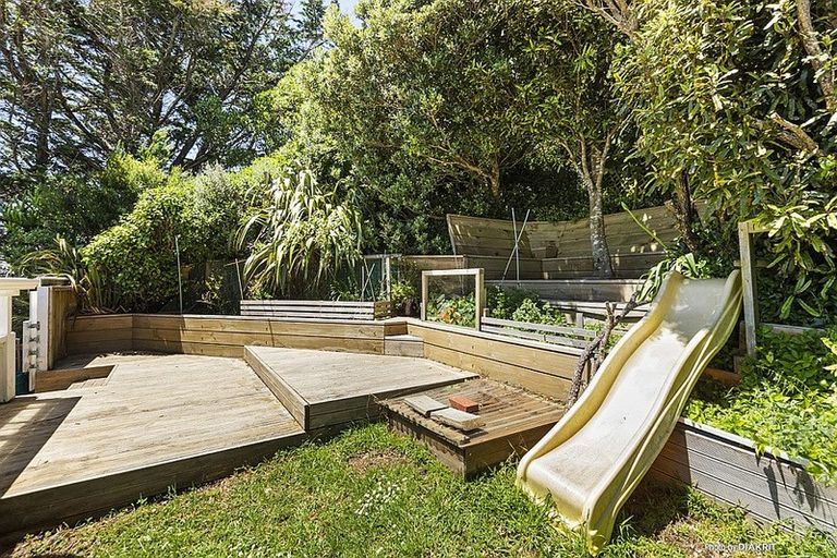 Photo of property in 1/205 Cecil Road, Wilton, Wellington, 6012