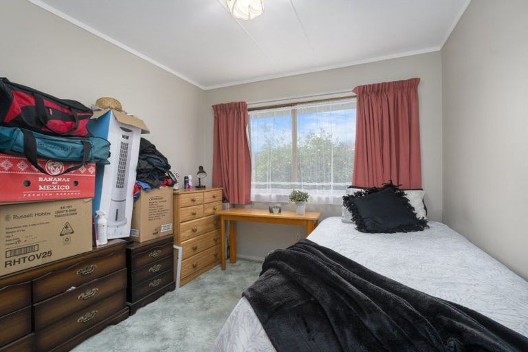 Photo of property in 10 Te Kama Street, Levin, 5510