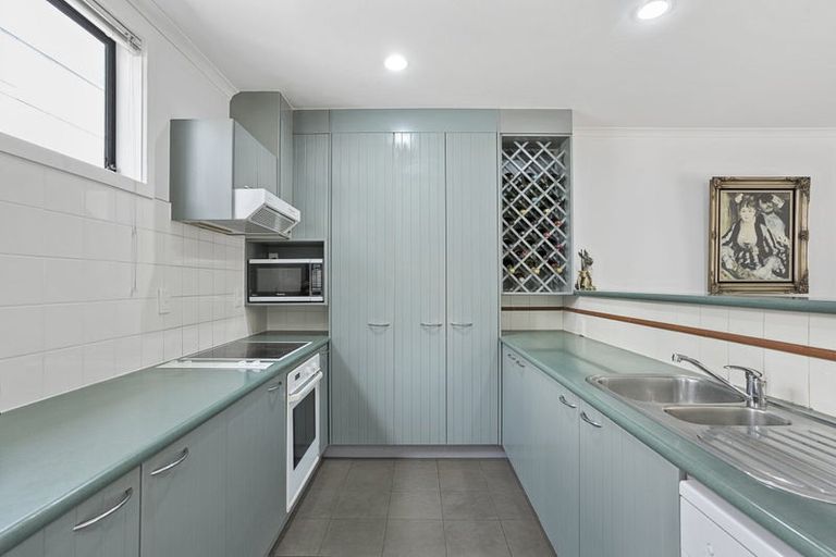 Photo of property in 64a Castor Road, Castor Bay, Auckland, 0620