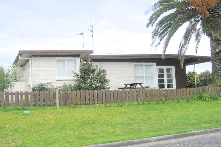 Photo of property in 3b Moa Street, Mount Maunganui, 3116