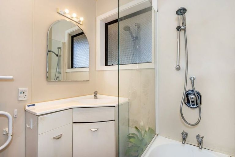 Photo of property in 37 Staffa Street, Woolston, Christchurch, 8062