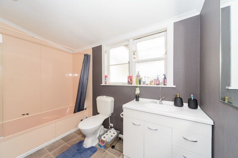 Photo of property in 46 Campbell Street, Palmerston North, 4410
