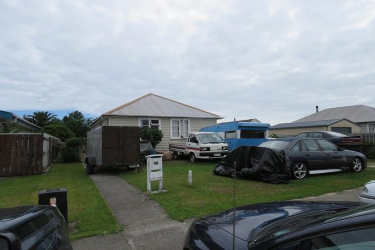Photo of property in 37 Rintoul Street, Westport, 7825