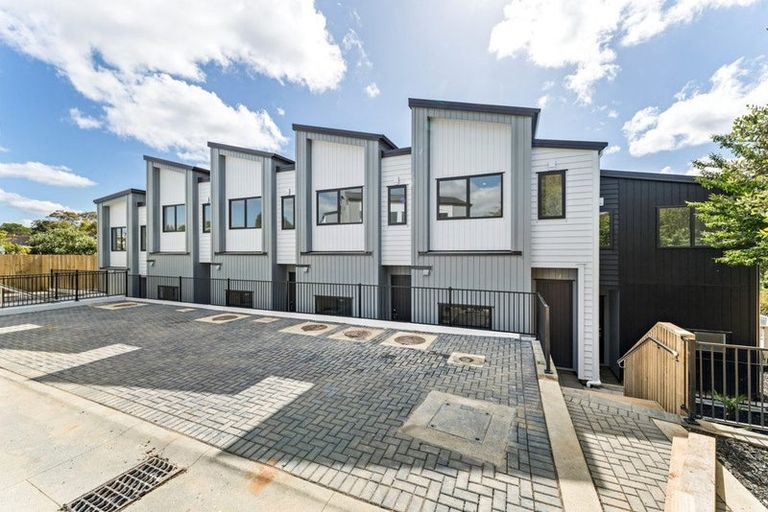Photo of property in 15c Tabitha Crescent, Henderson, Auckland, 0612