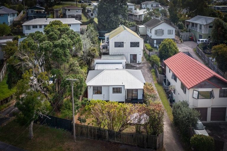 Photo of property in 642a Whangaparaoa Road, Stanmore Bay, Whangaparaoa, 0932
