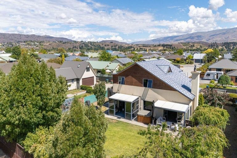 Photo of property in 9 Spruce Close, Alexandra, 9320