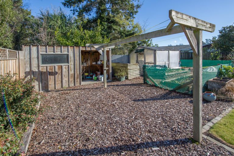 Photo of property in 16 Taiaroa Place, Southbridge, 7602