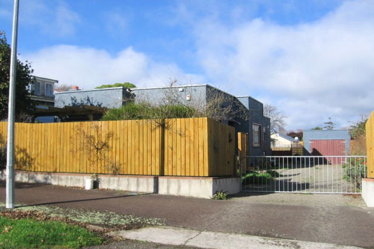 Photo of property in 40 Rongopai Street, Palmerston North, 4414