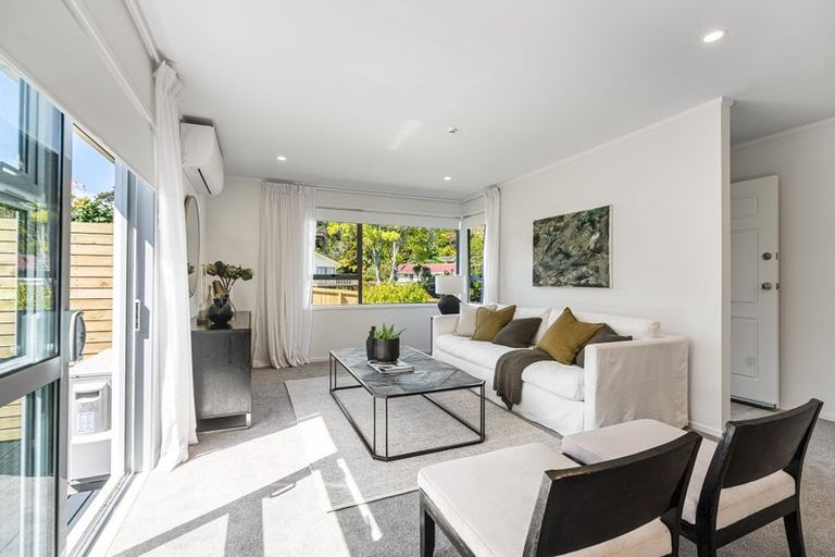 Photo of property in 23 Contessa Drive, Glenfield, Auckland, 0629