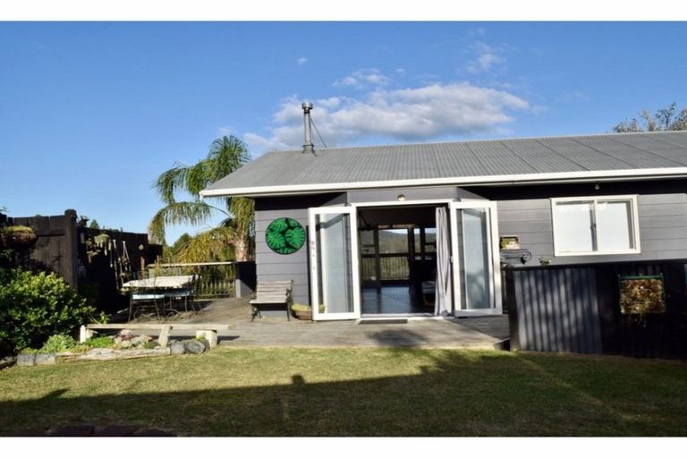 Photo of property in 5 Johnson Lane, Haruru, 0204