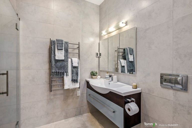 Photo of property in 71 Cashmere Avenue, Khandallah, Wellington, 6035