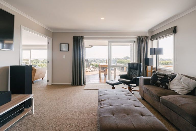 Photo of property in 225 Albert Road, Tokomaru, Palmerston North, 4474