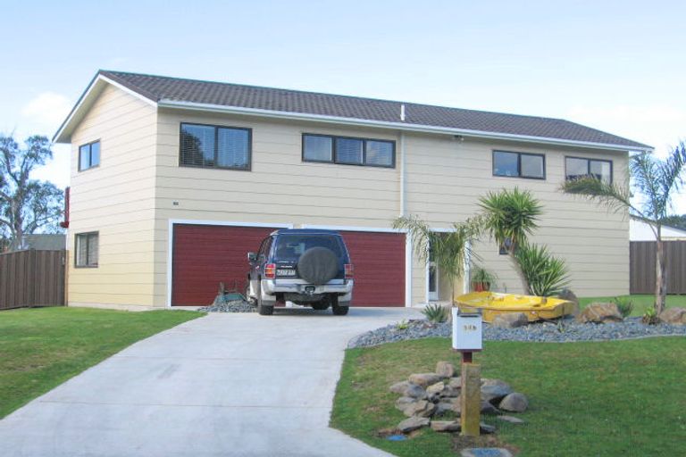 Photo of property in 145 Durrant Drive, Whangamata, 3620