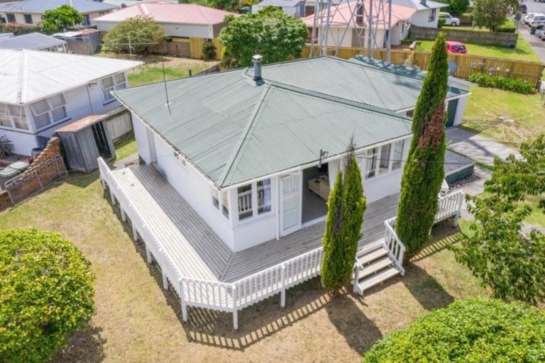 Photo of property in 2 Undine Street, Pakuranga, Auckland, 2010