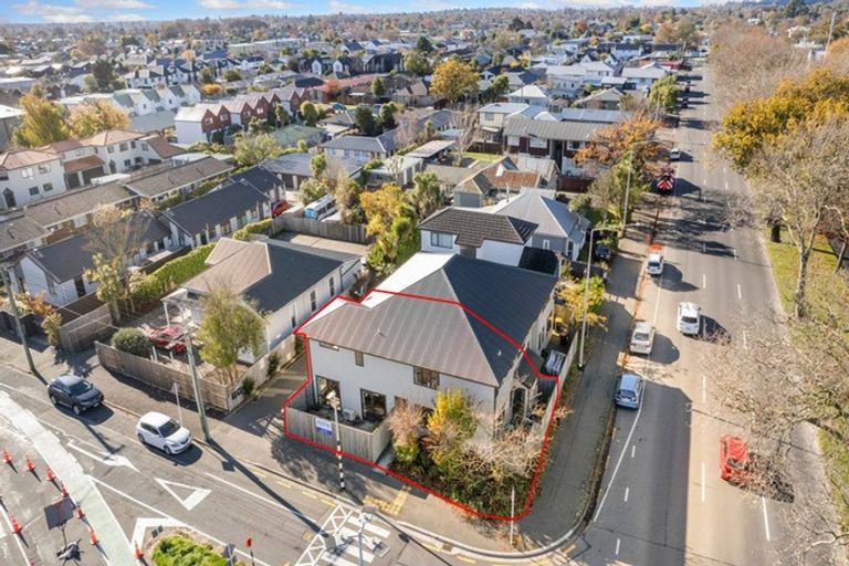 Photo of property in 1/422 Barbadoes Street, Edgeware, Christchurch, 8013