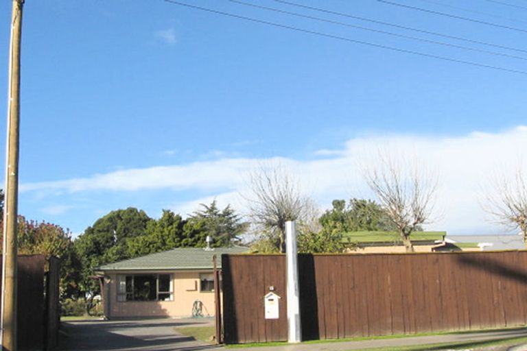 Photo of property in 15 Church Road, Taradale, Napier, 4112