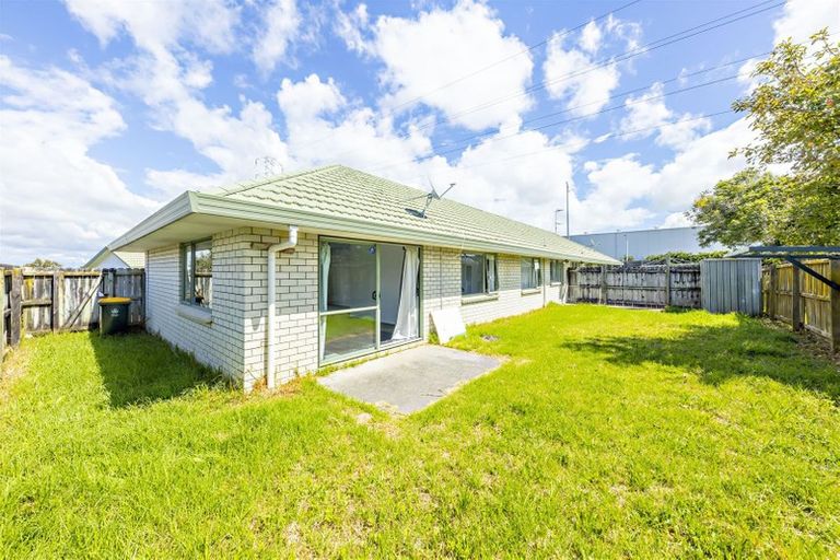 Photo of property in 1/11 Solveig Place, Randwick Park, Auckland, 2105