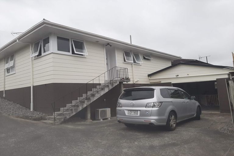 Photo of property in 26 Boundary Road, Opaheke, Papakura, 2113