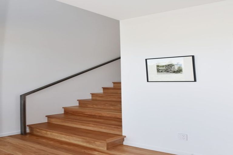 Photo of property in 34 Seaview Terrace, Kew, Dunedin, 9012