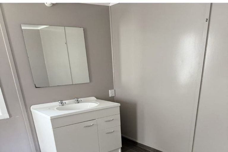 Photo of property in 200 Great North Road, Te Kamo, Kamo, 0185