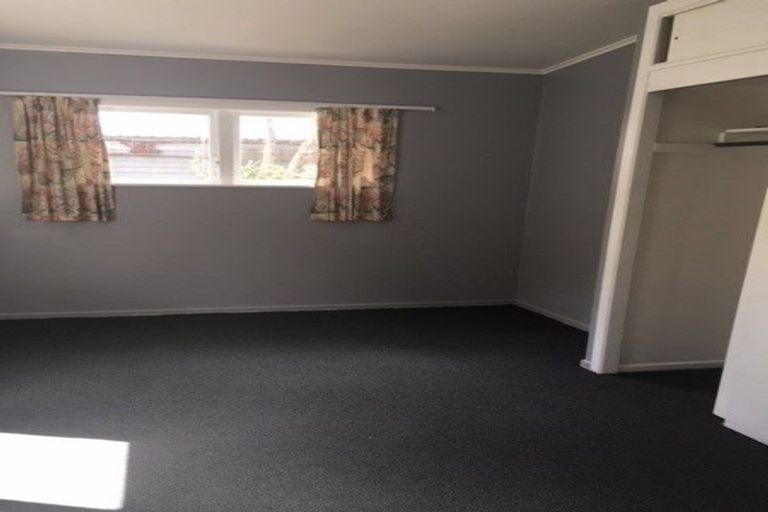 Photo of property in 74 Valley Road, Paraparaumu, 5032