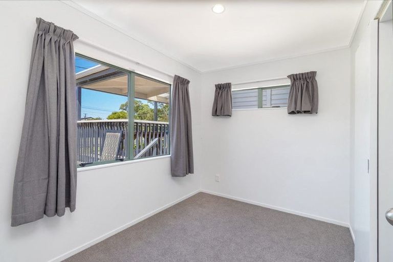 Photo of property in 1 Mary Keane Lane, Parakai, 0830