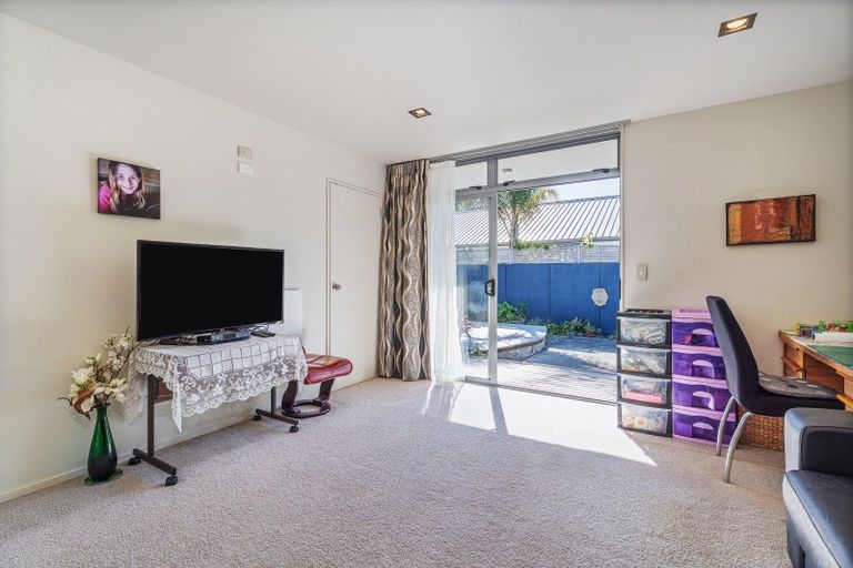 Photo of property in 13 Parkland Place, Whitianga, 3510