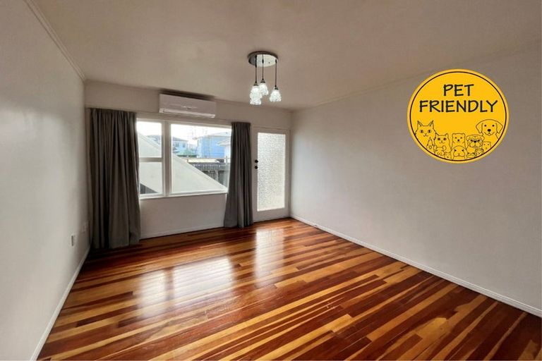 Photo of property in 3/87 Wallace Road, Papatoetoe, Auckland, 2025