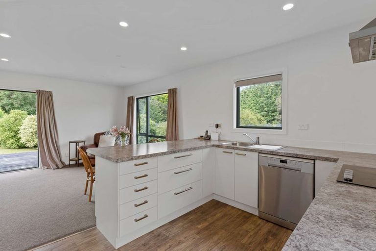 Photo of property in 11b Brook Street, Southbridge, 7602