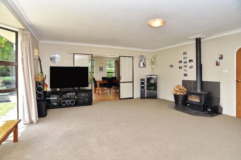 Photo of property in 11 Sunbeam Place, Halswell, Christchurch, 8025