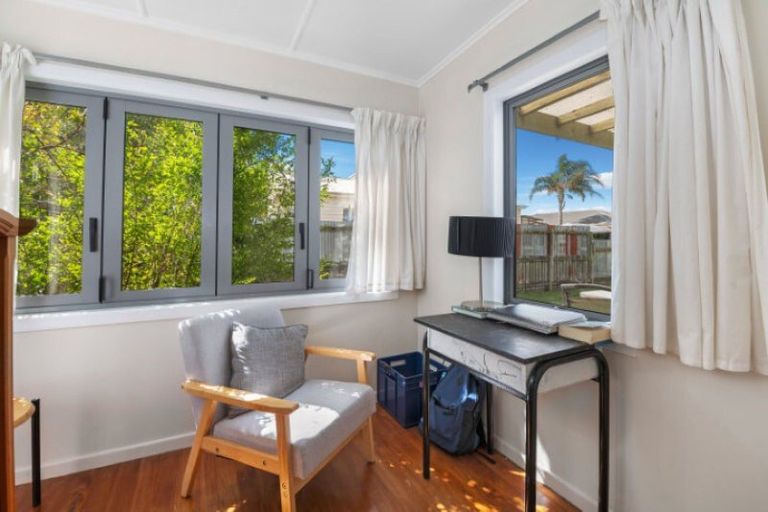 Photo of property in 25 Whitworth Road, Utuhina, Rotorua, 3015