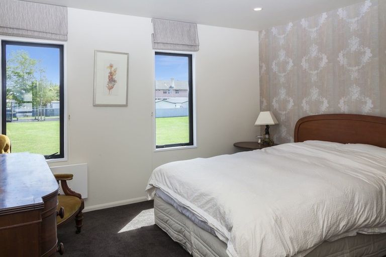 Photo of property in 42a Chateau Drive, Burnside, Christchurch, 8053