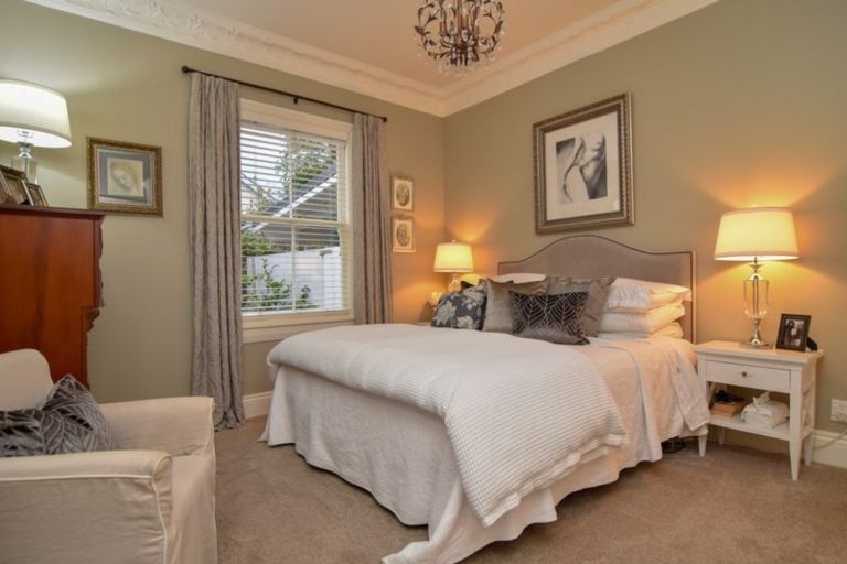 Photo of property in 10 Dixon Street, Carterton, 5713