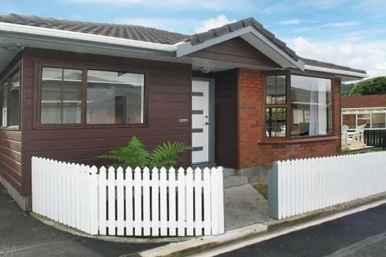 Photo of property in 342c Main Road, Tawa, Wellington, 5028