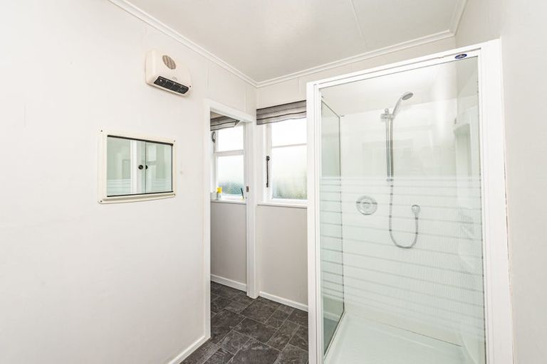 Photo of property in 62 Parkes Avenue, Saint Johns Hill, Whanganui, 4501