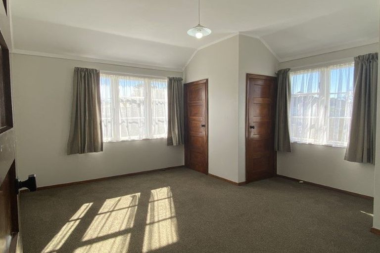 Photo of property in 167 Oxford Terrace, Epuni, Lower Hutt, 5011