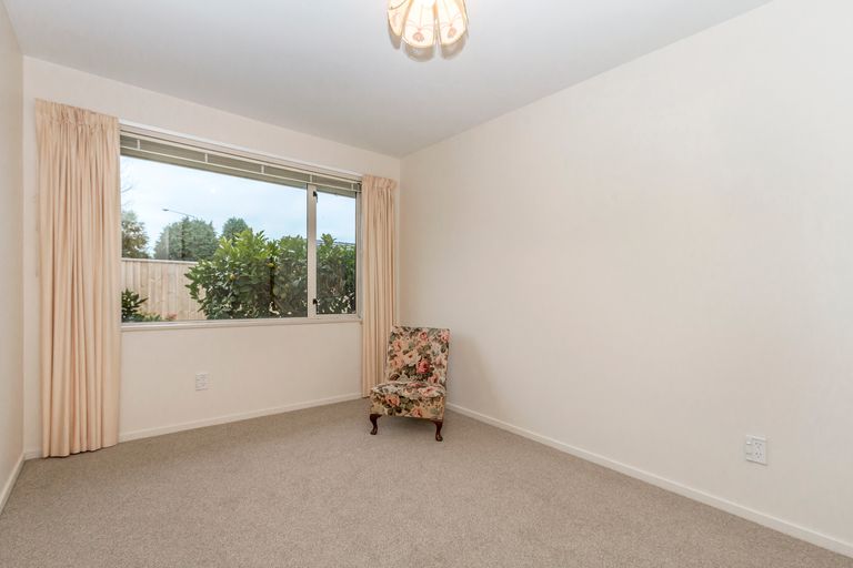 Photo of property in 1/449 Main South Road, Hornby, Christchurch, 8042