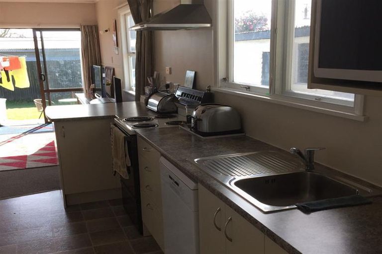 Photo of property in 74 Whakarewa Street, Motueka, 7120