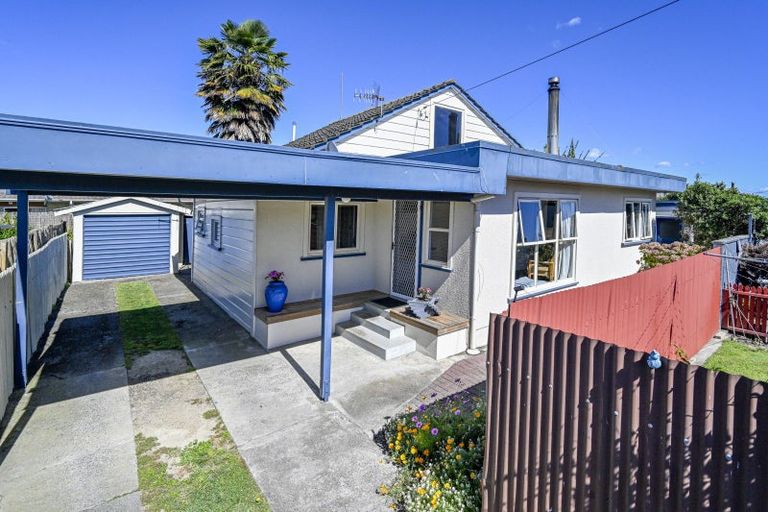 Photo of property in 200 Caroline Place, Mayfair, Hastings, 4122