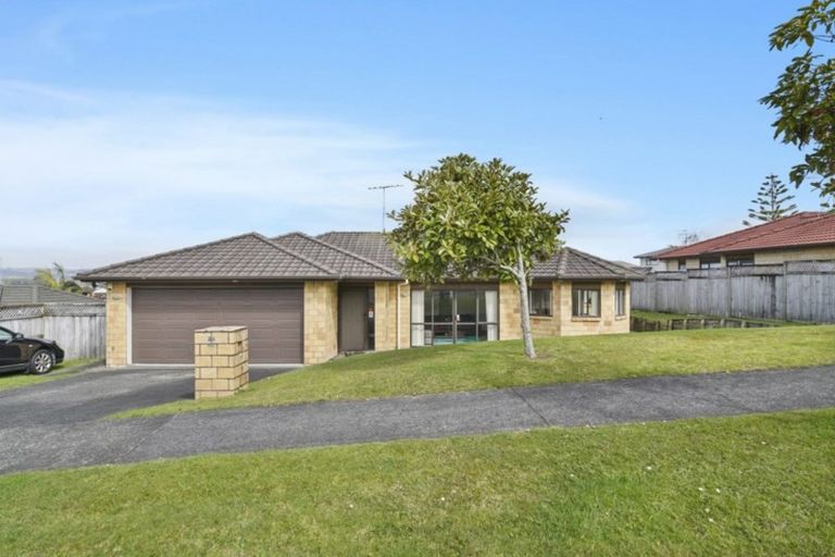 Photo of property in 38 Saralee Drive, Manurewa, Auckland, 2105