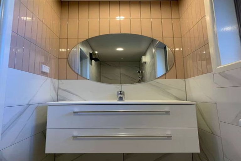 Photo of property in 989 Colombo Street, St Albans, Christchurch, 8014