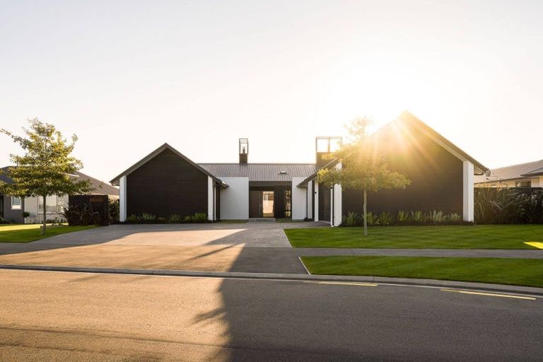 Photo of property in 11 Waterton Point, Huntingdon, Ashburton, 7774