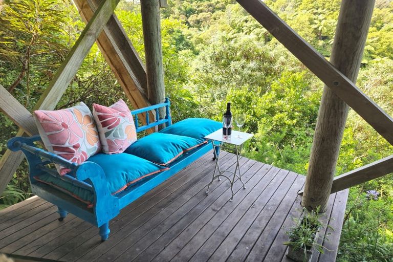 Photo of property in 19 Palm Grove, Belmont, Lower Hutt, 5010