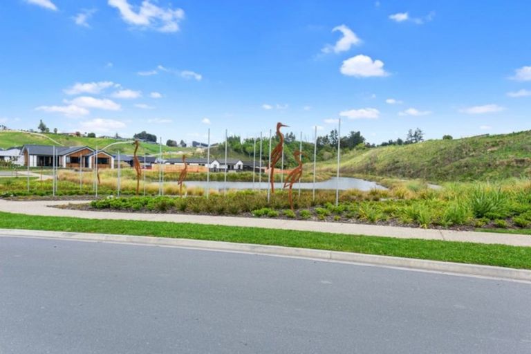 Photo of property in 126 Whakaturou Crescent, Pyes Pa, Tauranga, 3112